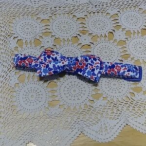 Dog Collar,  floral pattern, size Medium, new item